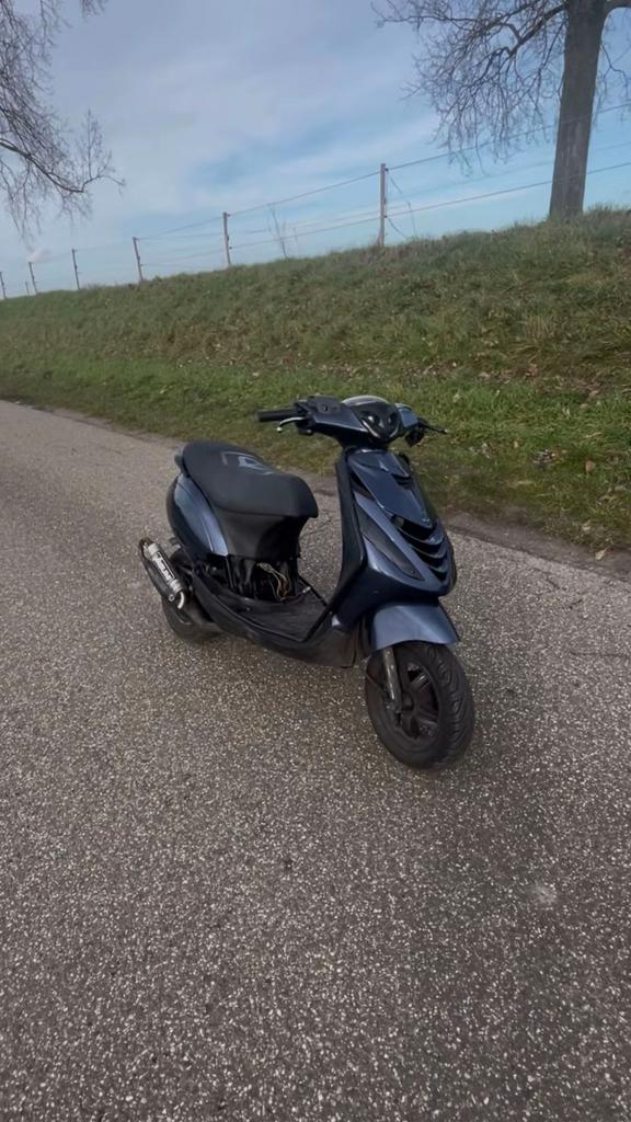 Piaggio zip 70cc 2t b klasse (evt te ruil), Ophalen, Zo goed als nieuw, Tweetakt, Zip