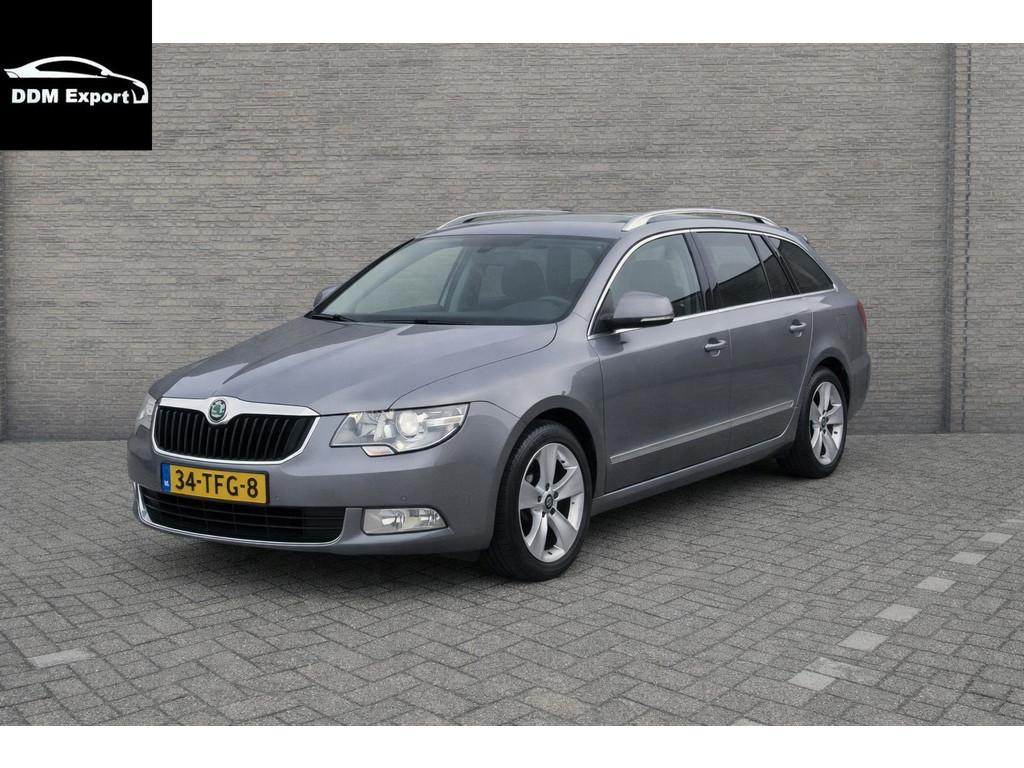 Skoda Superb Combi 1.6 TDI Greenline Ambition Business Line, Auto's, Skoda, Voorwielaandrijving, Euro 5, Stof, Gebruikt