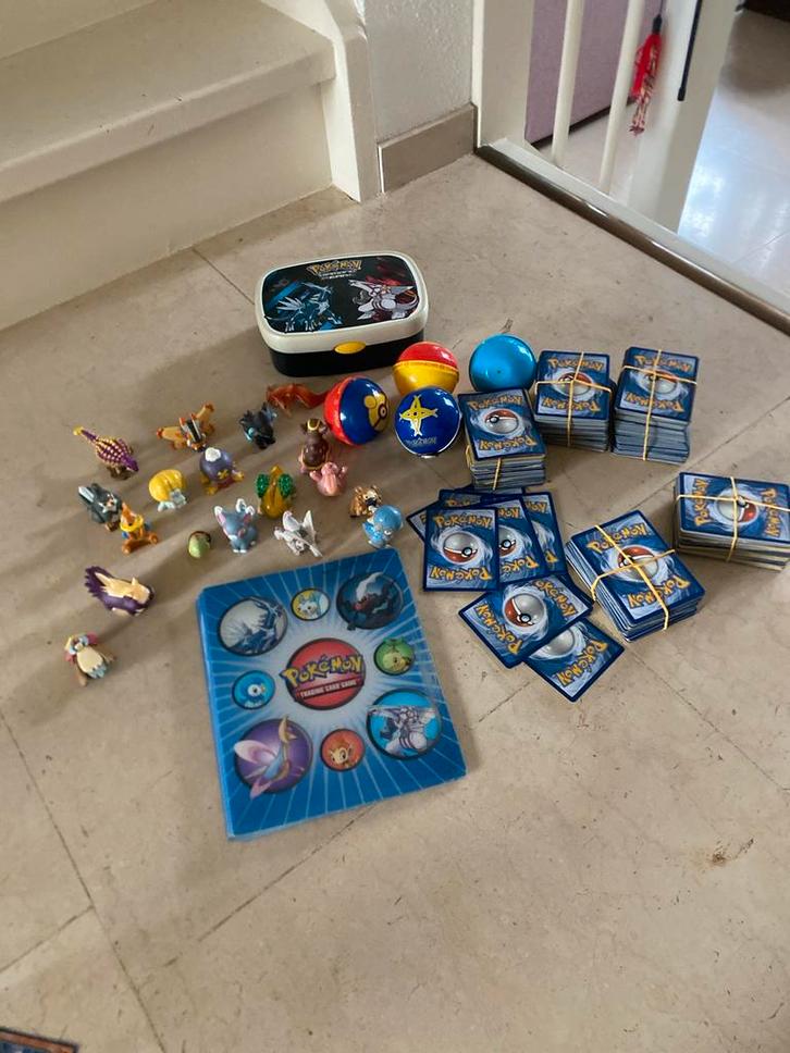 Grote Pokémon verzameling voor de liefhebber!, Hobby en Vrije tijd, Verzamelkaartspellen | Pokémon, Gebruikt, Meerdere kaarten