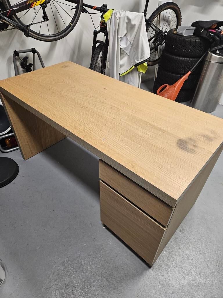 Houten bureau met lade GRATIS, Huis en Inrichting, Bureaus, Ophalen, Gebruikt