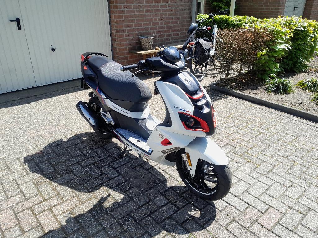 Peugeot speedfight 4 total 4T, Fietsen en Brommers, Scooters | Peugeot, Ophalen, Gebruikt, Maximaal 45 km/u, 65 cc