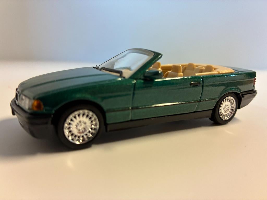 27788: BMW 3-serie E36 Cabriolet - Solido 1:43, Hobby en Vrije tijd, Modelauto's | 1:43, Zo goed als nieuw, Auto, Solido, Ophalen of Verzenden