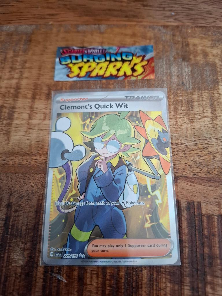 Pokemon – Clemont Quick Wit (SSP 229/191) – Surging Sparks, Ophalen of Verzenden, Nieuw, Losse kaart, Foil