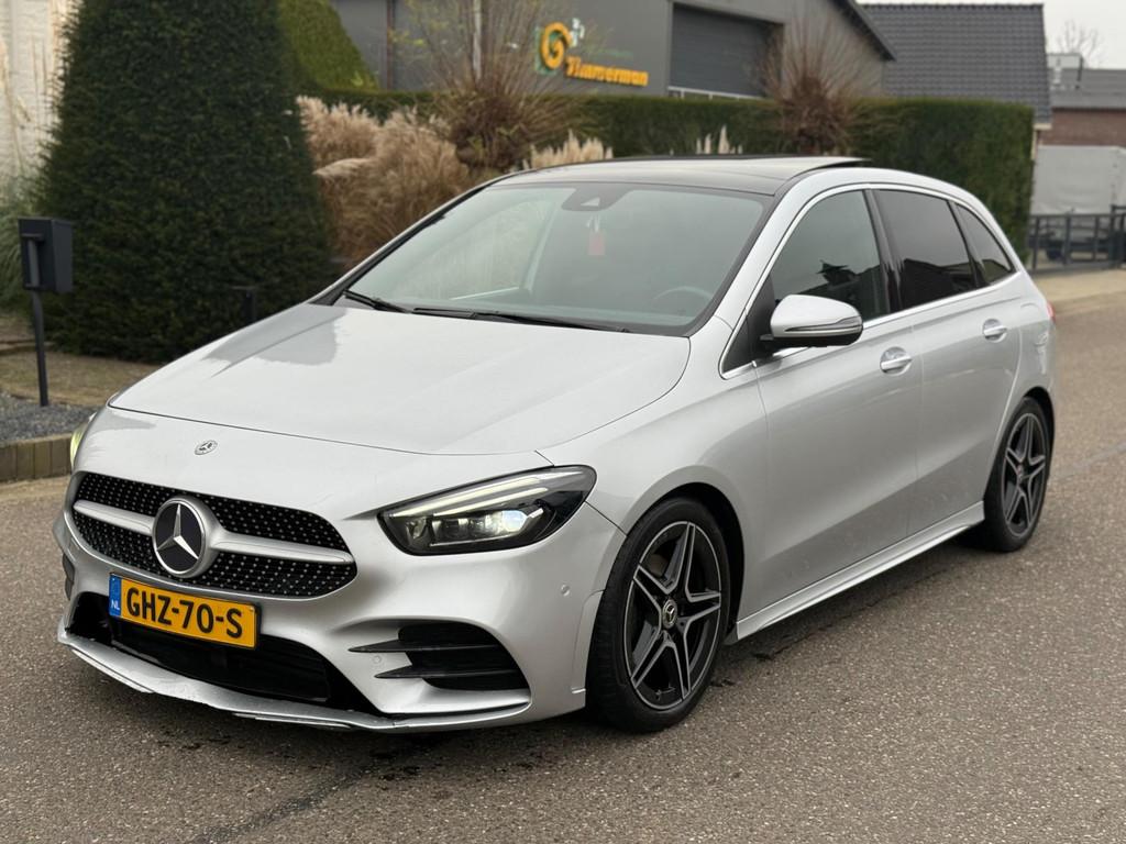 Mercedes-Benz B-KLASSE 200d Premium Plus 2019 Pano/Navi/Lmv, Auto's, Voorwielaandrijving, Gebruikt, Euro 6, 4 cilinders