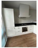 keuken incl koelkast, vriezer en combi oven, Ophalen, Gebruikt, Wit, Hoekkeuken