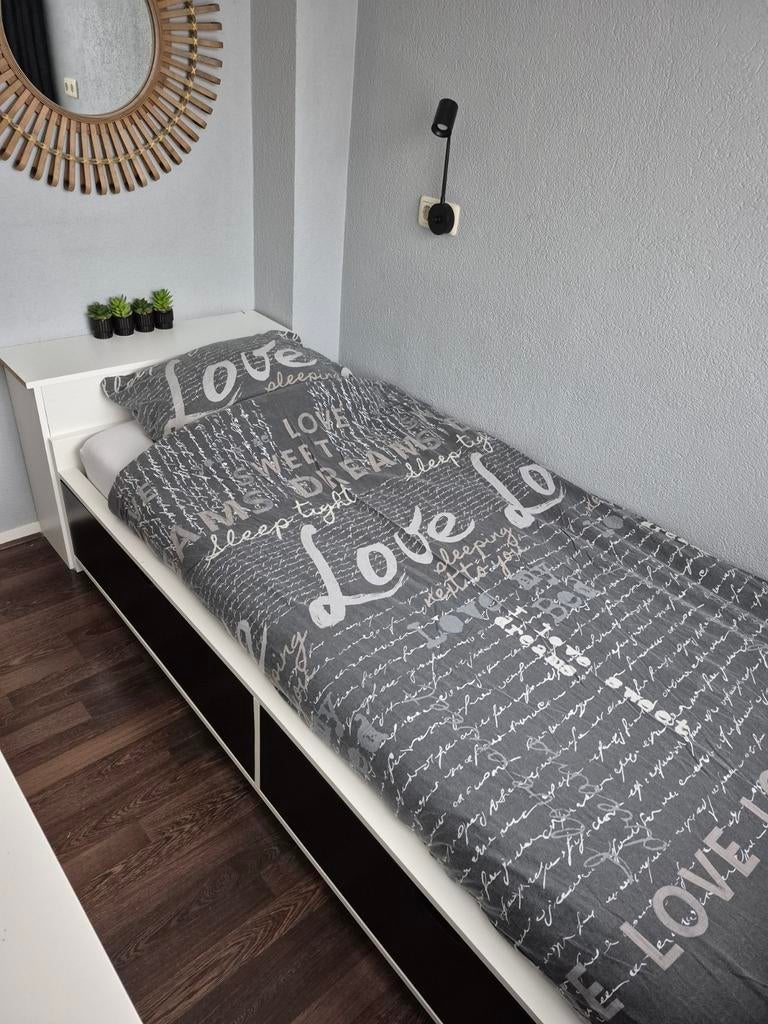 1 persoonsbed met 2 bedlades en matras ikea, Huis en Inrichting, Ophalen, Gebruikt, 90 cm, Eenpersoons