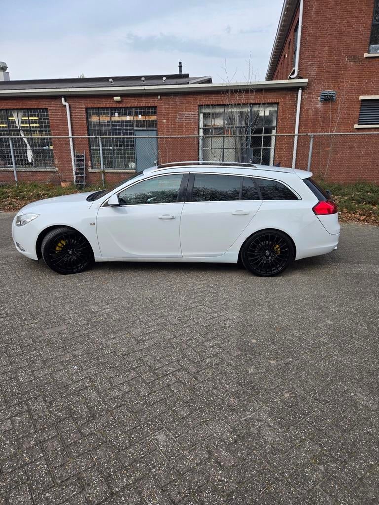 Opel insignia sports tourer 1.6 turbo bouwjaar 2010, Particulier, Te koop