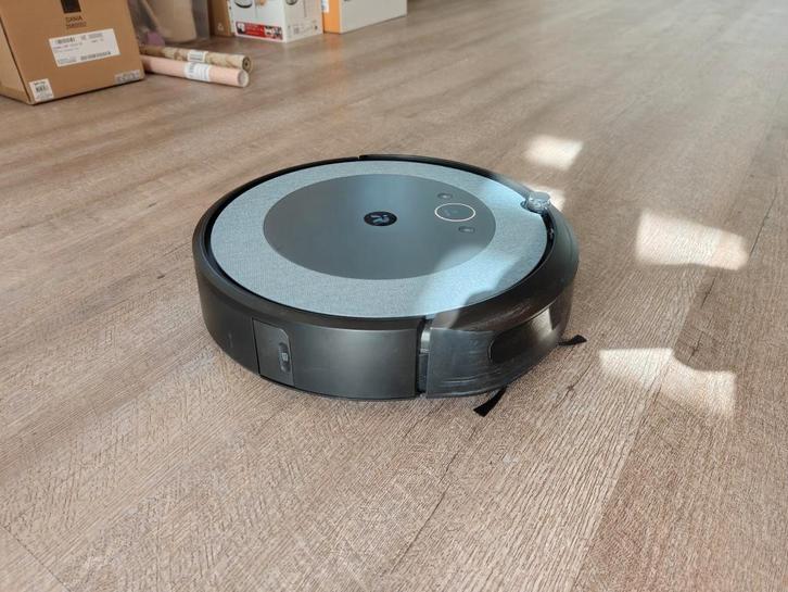 Roomba i5+ met Clean Base + extra’s, Witgoed en Apparatuur, Stofzuigers, Gebruikt, Robotstofzuiger, Stofzak, Ophalen of Verzenden