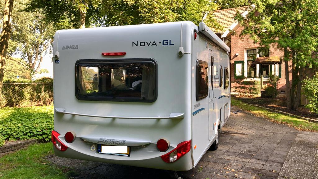 Eriba 530 GL + Airco 2024 + mover + LiFePO4 accu | TOPSTAAT, Caravans en Kamperen, Caravans, Schokbreker, Rondzit, Particulier
