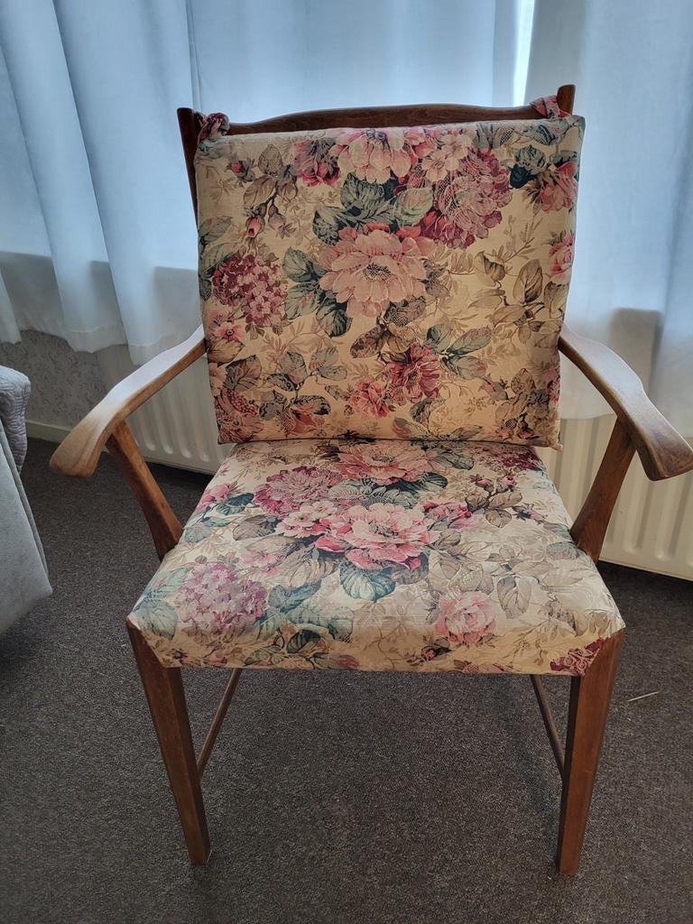 Antieke/oude stoel, Huis en Inrichting, Stoelen, Ophalen, Gebruikt, Bruin, Eén