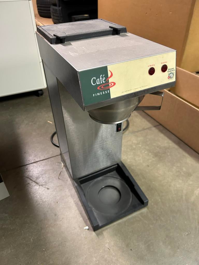 Oude Douwe Egberts koffiezetapparaat (zonder kan), Ophalen, Koffiemachine
