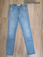 Spijkerbroek voor een meisje mt 128 bijna nieuw, Ophalen, Zo goed als nieuw, Meisje, Broek