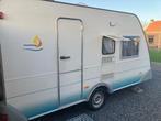 Caravan Knaus Eifelland Holiday 395 4 slaapplaatsen, Standaardzit, Omvormbare zithoek, Particulier, 4 tot 5 meter