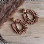 Trendy oorbellen druppel, Overige materialen, Hangers, Beige, Nieuw