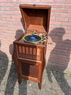 Platenspeler meubel bakkeliet platen, Ophalen