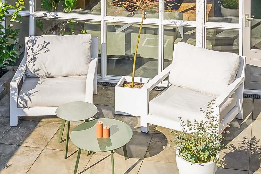 Yoi tuinset: bank en 2 stoelen met afdekhoes, Tuin en Terras, Tuinsets en Loungesets, Ophalen, Gebruikt, Bank