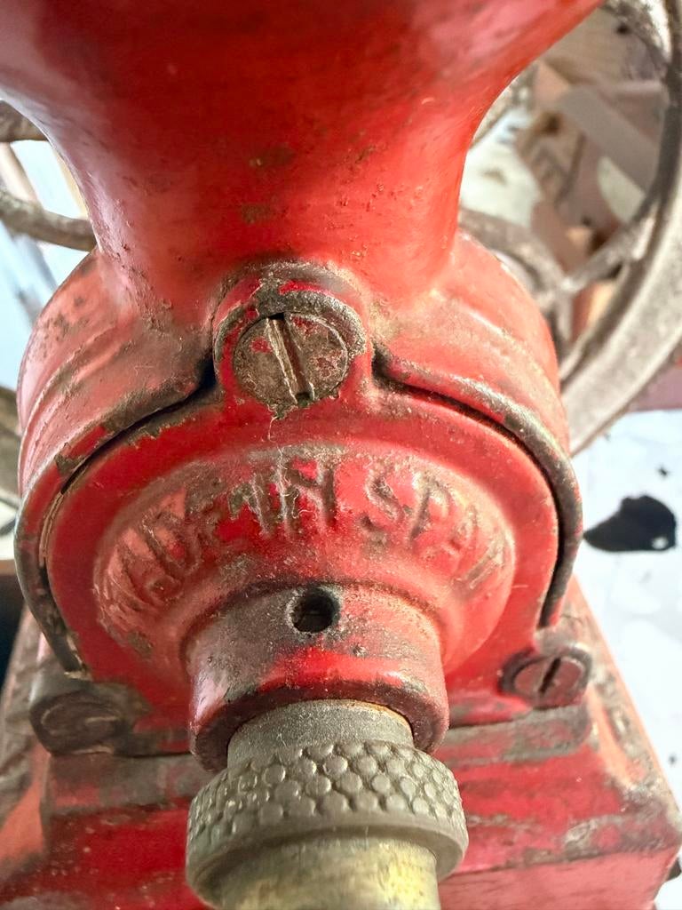 Antieke koffiemolen met groot vliegwiel - Decoratief, Ophalen