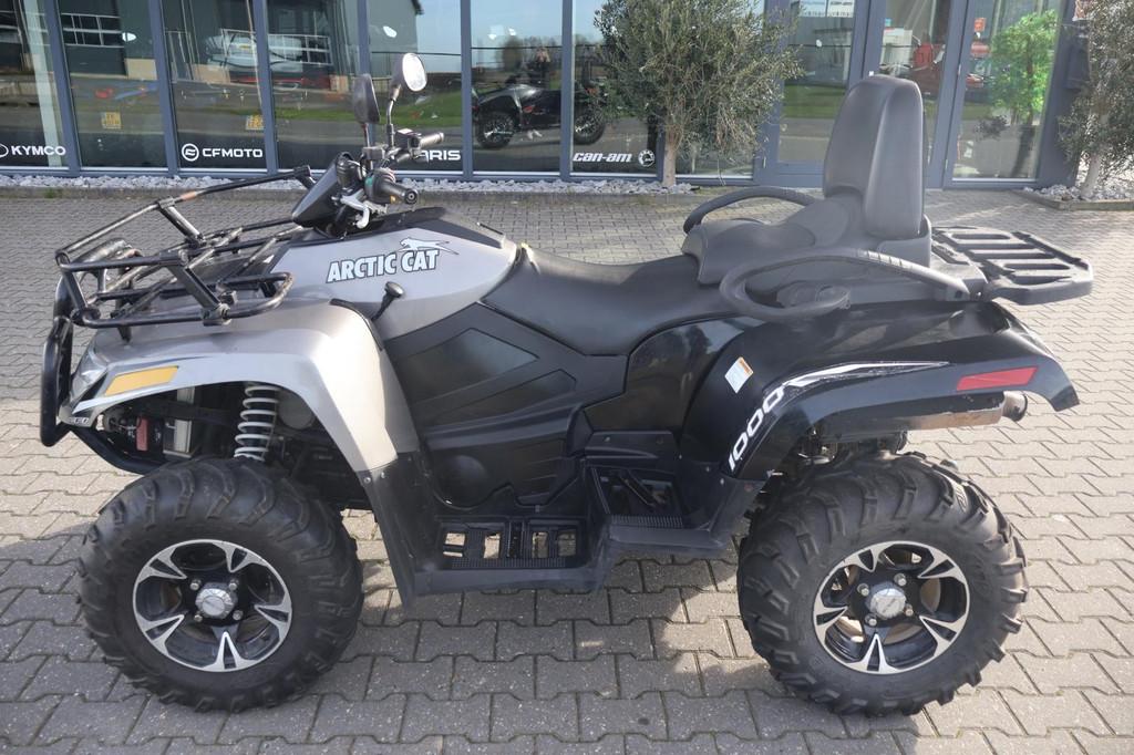 ARCTIC CAT TRV 1000 XT QUAD L7E Kenteken (bj 2013), Customercare@arcticcat.com, Arctic Cat Inc., 601 Brooks Ave
56701  Thief River Falls