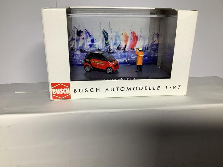 Busch Automodelle 1:87 Smart Fortwo "Feuerwehr Kiel", Hobby en Vrije tijd, Modelauto's | 1:87, Nieuw, Auto, Overige merken, Ophalen of Verzenden