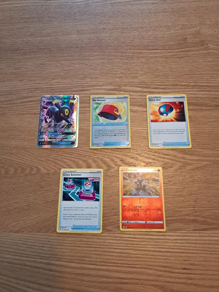 Pokémon kaarten incl Umbreon GX HP200, Ophalen of Verzenden, Zo goed als nieuw