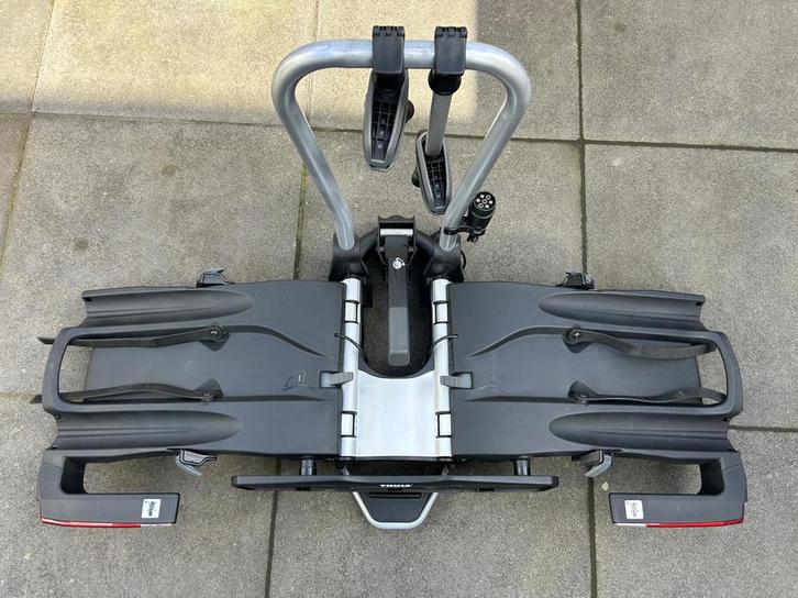 Kantelbare fietsendrager Thule Easyfold, Auto diversen, Fietsendragers, Gebruikt, Trekhaakdrager, 2 fietsen, Brede banden, Elektrische fiets