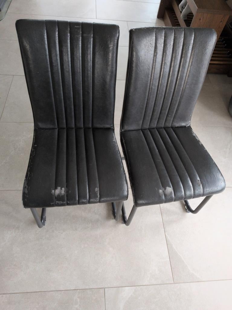 4 zwarte / grijze stoelen - Gratis af te halen, Huis en Inrichting, Ophalen, Gebruikt, Vier