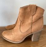 Enkellaarsjes maat 38, Ophalen of Verzenden, Zo goed als nieuw, Beige