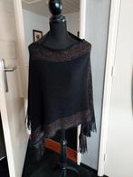 Annelies Fortuin Poncho Zwart met Goudkleurige Details, Annelies Fortuin, Ophalen of Verzenden, Zo goed als nieuw, Zwart