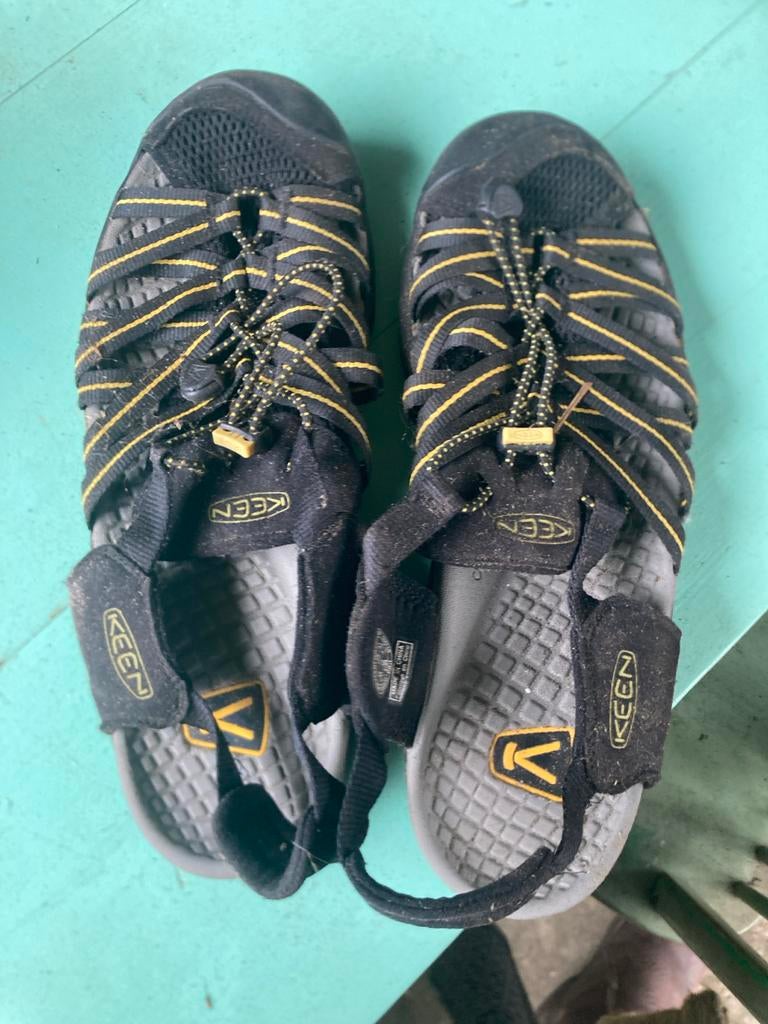 Keen waterschoenen sandalen maat 46, Sandalen, Zwart, Ophalen of Verzenden, Gedragen