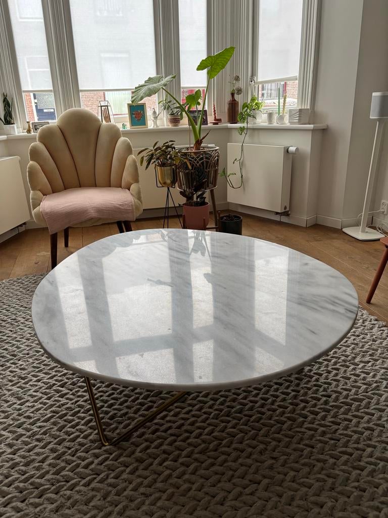 Witte marmeren salontafel-Furnified, Huis en Inrichting, Tafels | Salontafels, Ophalen, 100 tot 150 cm, 50 tot 100 cm, Zo goed als nieuw