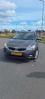 Kia (Pro) Cee d 1.4 Sporty Wagon 2010 Grijs, Voorwielaandrijving, Stof, 4 cilinders, 1396 cc