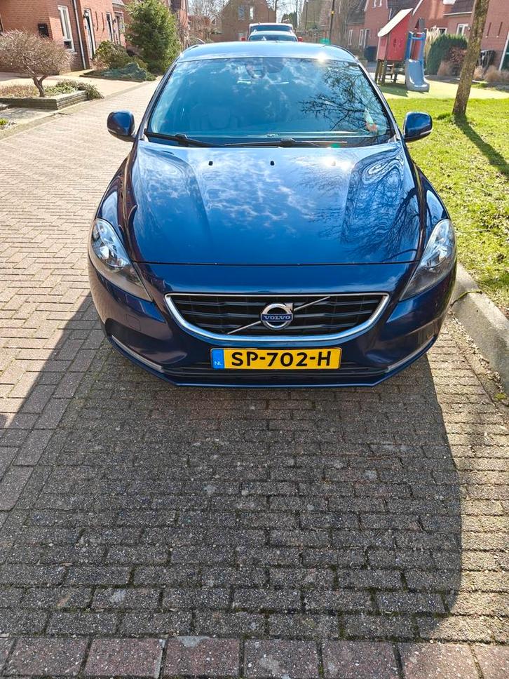 Volvo V40 2.0 D2 120PK 2015 Blauw, Auto's, Volvo, Particulier, V40, Diesel, Euro 6, B, Hatchback, Handgeschakeld, Geïmporteerd