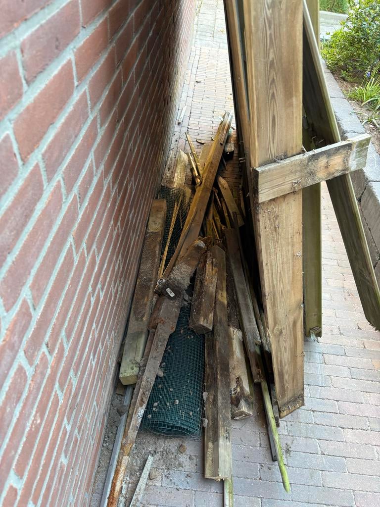 Gratis af te halen: Gebruikte houten schuttingdelen, Tuin en Terras, Minder dan 3 meter, Ophalen of Verzenden, Hout, 1 tot 2 meter