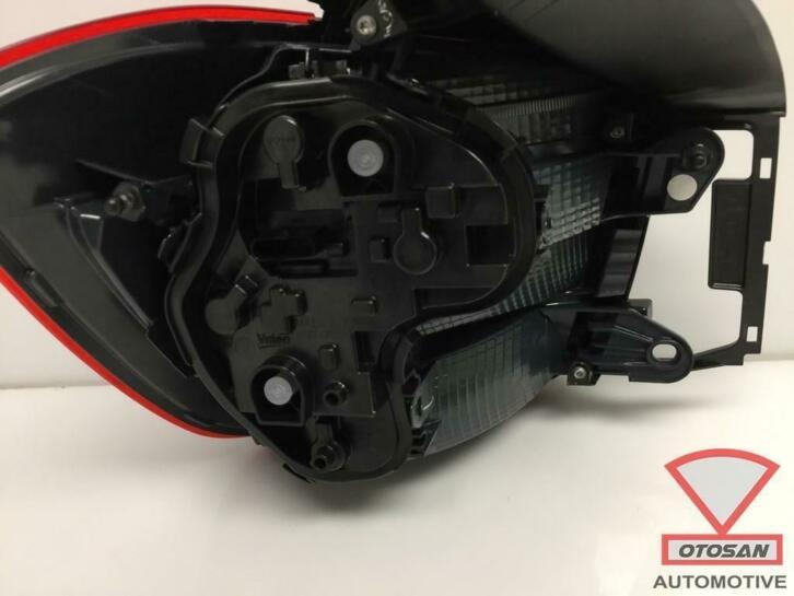 bmw 1 serie f20 achterlicht rechts nieuw! 63217270097, Auto-onderdelen, Verlichting, Petuelring 130
80788  Munich, DE, Info@bmw.de