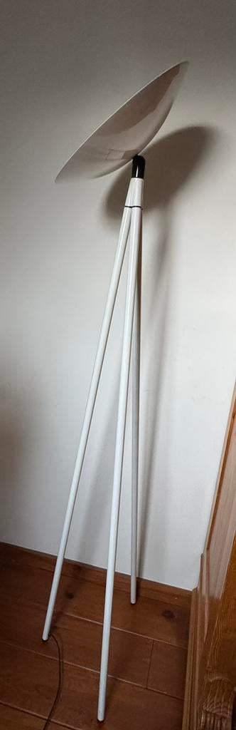 Palomar vloerlamp wit van S. Asahara , jaren 80, Huis en Inrichting, Lampen | Vloerlampen, Ophalen, Gebruikt, Italiaans, vintage