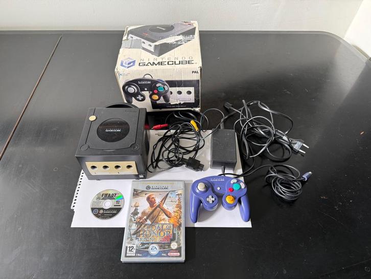 Nintendo GameCube met controller en games, Spelcomputers en Games, Spelcomputers | Nintendo GameCube, Gebruikt, Zwart, Met 1 controller