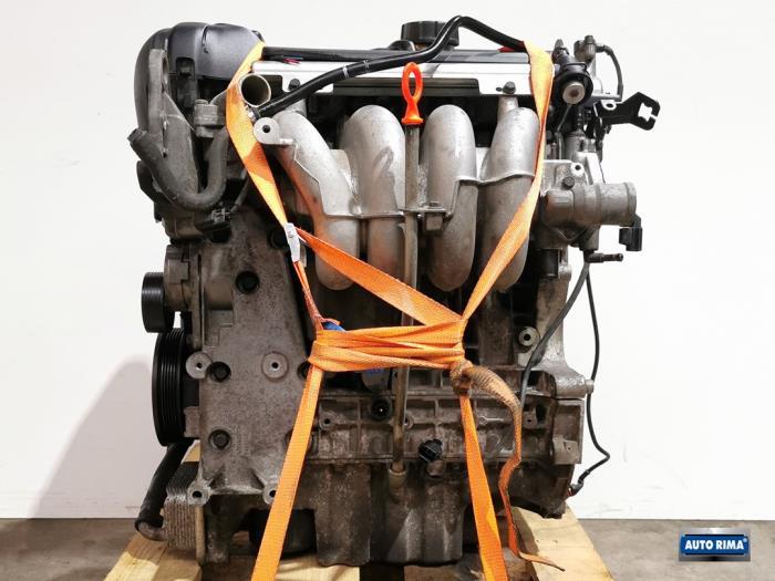 Motor van een Volvo V40, Auto-onderdelen, Gebruikt, -, -, Ophalen of Verzenden