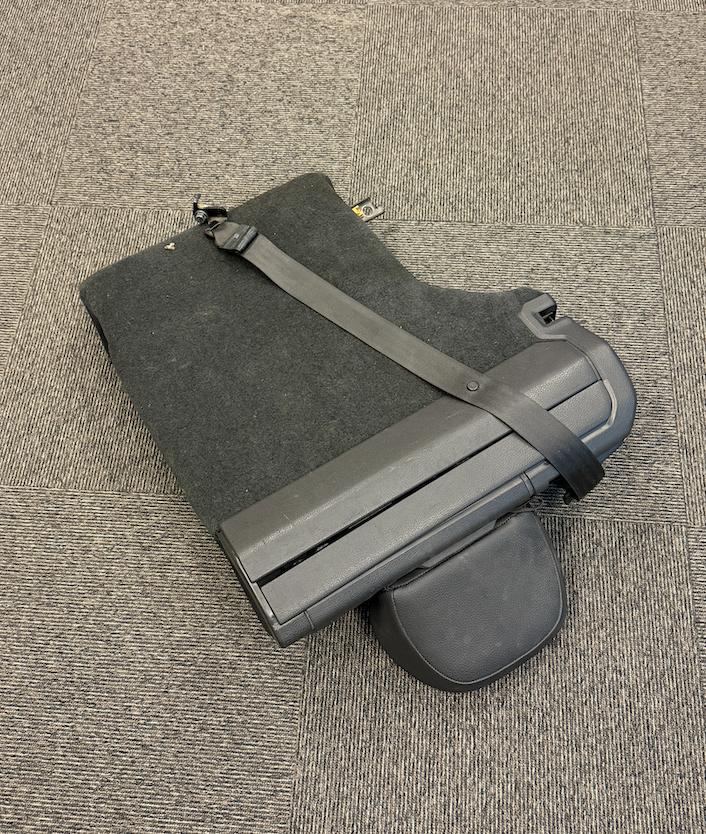 Rugleuning Achterbank Links | Volvo V70/XC70 '00-'07, Ophalen, Gebruikt, Volvo