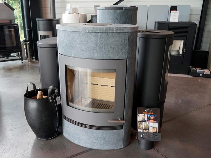 SHOWROOM MODEL THERMATECH TT22HST, Huis en Inrichting, Kachels, Nieuw, Vrijstaand, Houtkachel, Hout, Ophalen of Verzenden