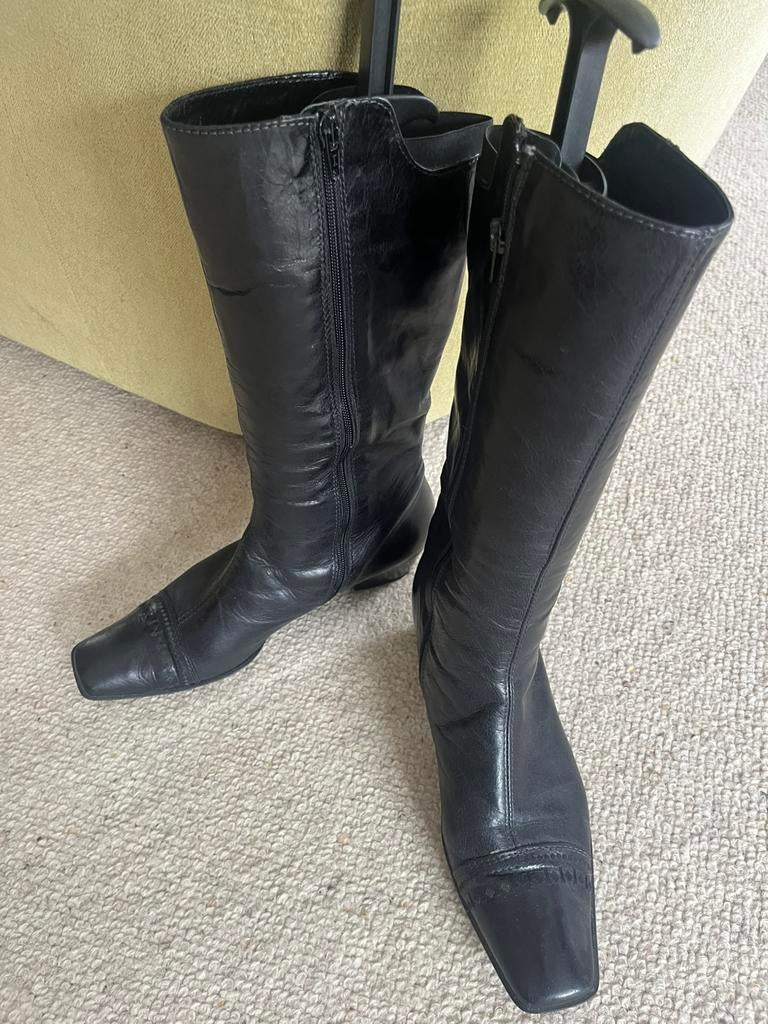 Mooie dames laarsen, Kleding | Dames, Schoenen, Ophalen of Verzenden, Zo goed als nieuw, Zwart