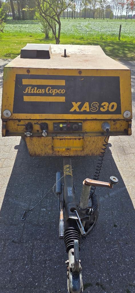 Atlas Copco XAS 30 Diesel compressor, Ophalen