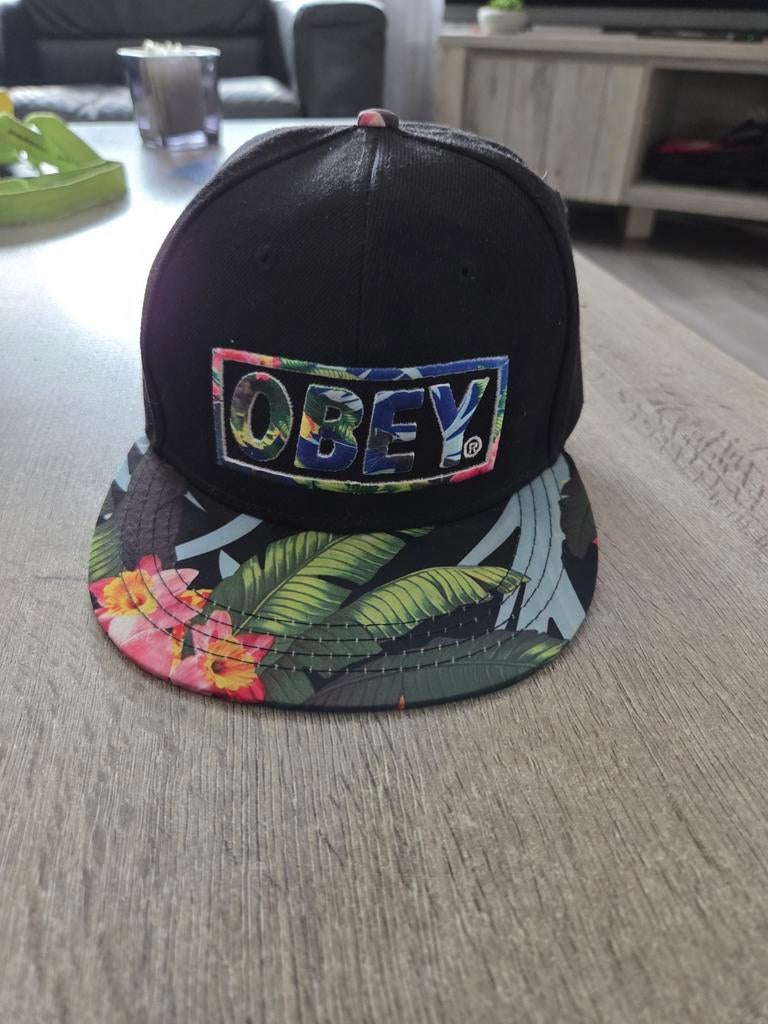 Obey pet met bloemenprint, Ophalen of Verzenden