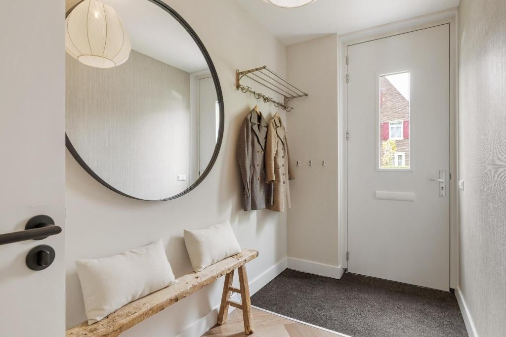 Royale ronde spiegel met zwart metalen frame 115 cm z.g.a.n., 100 tot 150 cm, Rond, Ophalen of Verzenden, Zo goed als nieuw