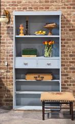 Antieke brocante lichtblauwe boekenkast kast servieskast !, Ophalen