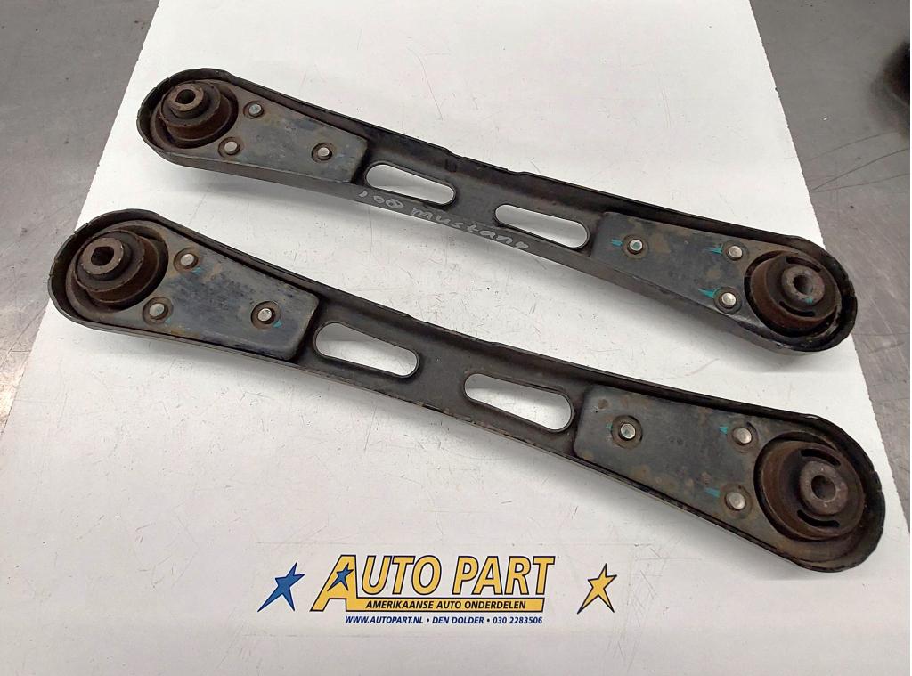 Ford Mustang onderste draagarm achter 2005-2010, Gebruikt, Ford USA, Qualis@centric.com, Ophalen of Verzenden