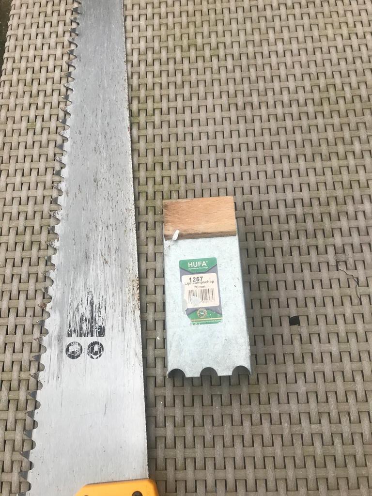 Grote handzaag met zaagbokje, Ophalen, 70 mm of meer, Overige typen, Zo goed als nieuw