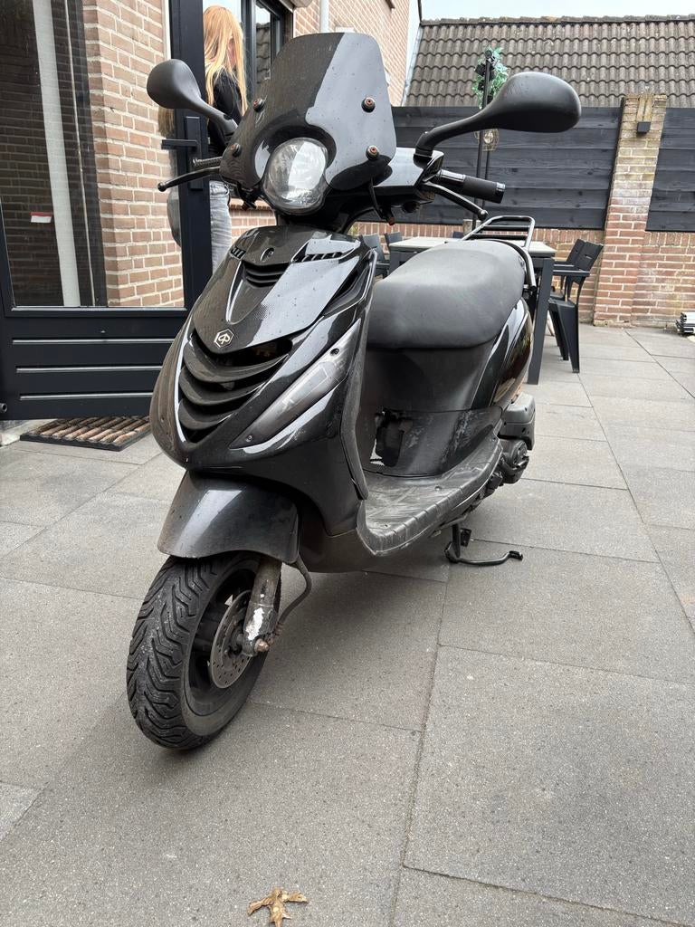 Piaggio Zip 2006 50cc, Fietsen en Brommers, Scooters | Piaggio, Ophalen, Gebruikt, Maximaal 45 km/u, Zip