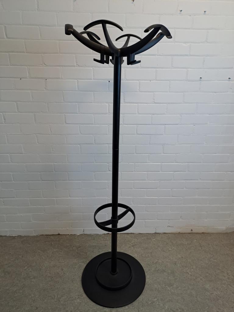 Stevige staande design kapstok zwart van Rexite, Ophalen, Metaal, Staande kapstok, 150 tot 200 cm