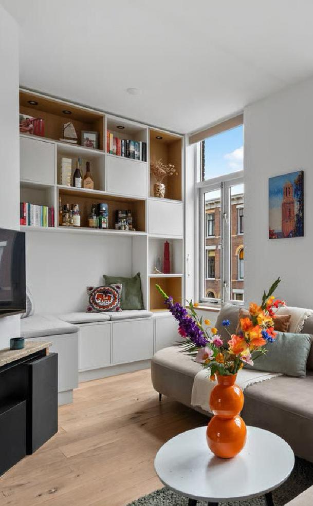 Stijlvolle kast met dimbare spotjes, wit MDF en hout, Huis en Inrichting, Kasten | Overige, Ophalen, Gebruikt