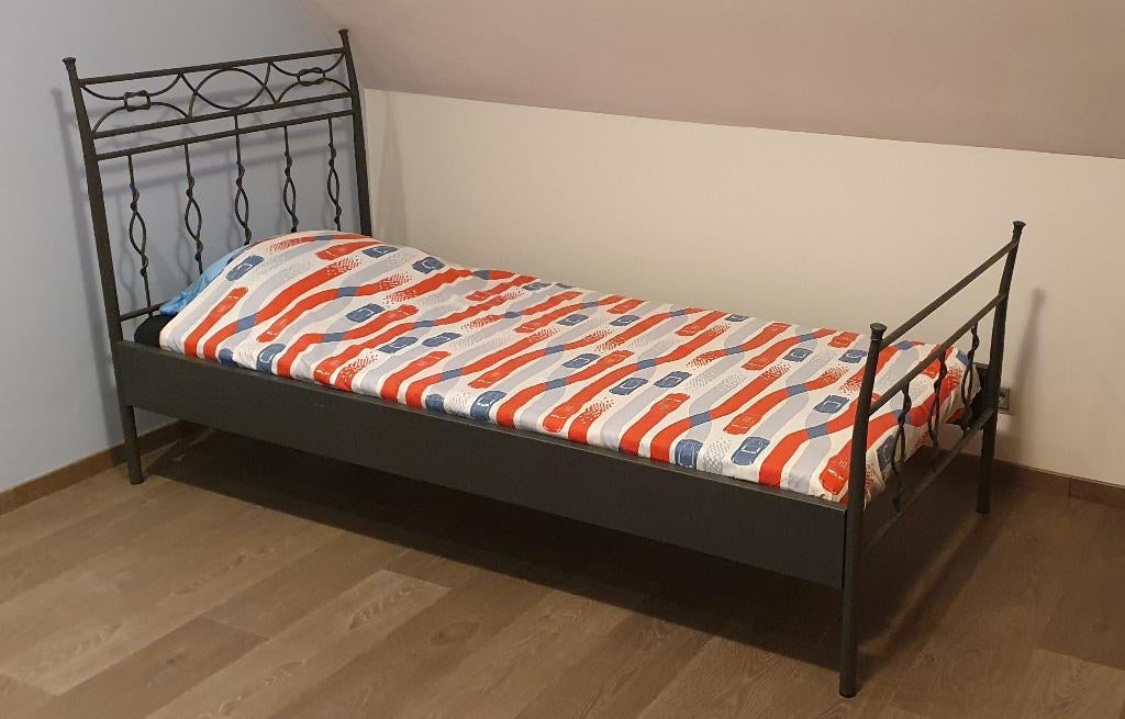 Zwart metalen kinderbed 90x200, incl. lattenbodem en matras, Kinderen en Baby's, Kinderkamer | Bedden, 85 tot 100 cm, Zo goed als nieuw